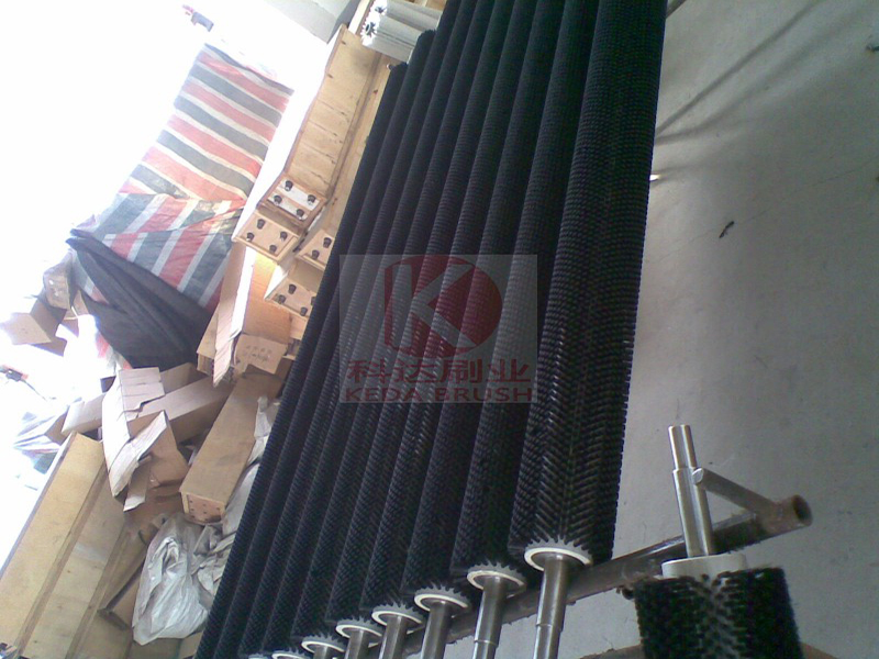 http://m.lo51v.cn/uploads/allimg/210511/1-2105110913410-L.jpg