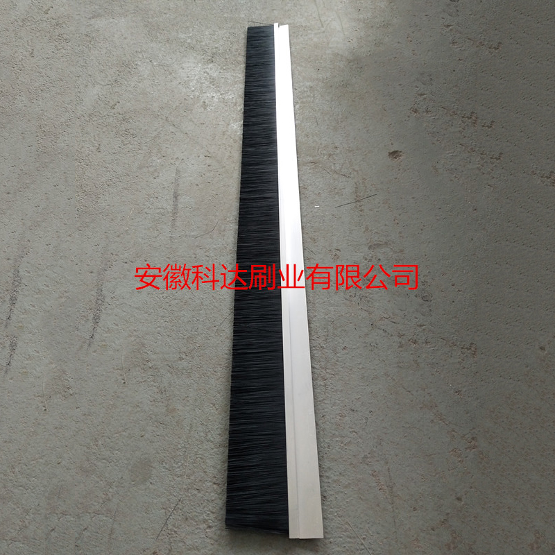 http://m.lo51v.cn/uploads/allimg/210511/1-2105110930000-L.jpg