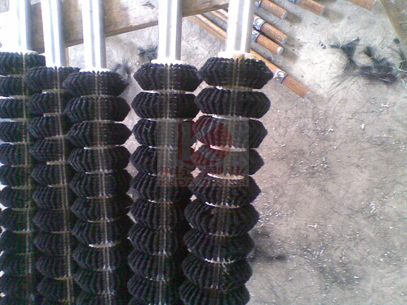 http://m.lo51v.cn/uploads/allimg/210511/1-210511112J00-L.jpg